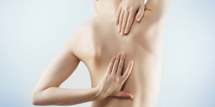 skausmas tarp mentės su krūtinės ląstos osteochondroze